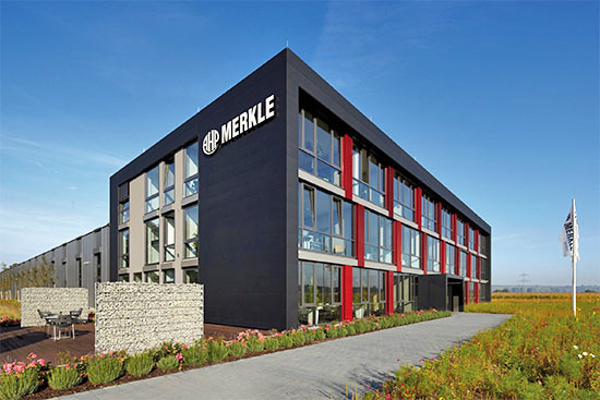 Betriebsgebäude von AHP Merkle in Gottenheim/Baden. Preisindex des DEPV 
dient als Orientierung für die Liefervereinbarung über 100 Tonnen 
Holzpellets pro Jahr
(Foto: AHP Merkle)