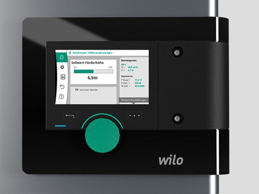 Das individuelle, einzigartige Merkmal der Wilo-Stratos MAXO ist das große, gut lesbare Farbdisplay, das für alle Baureihen einheitlich ist. Kombiniert mit der grünen Knopf-Technologie bietet es intuitive Bedienbarkeit durch anwendungsgeführte Einstellung.