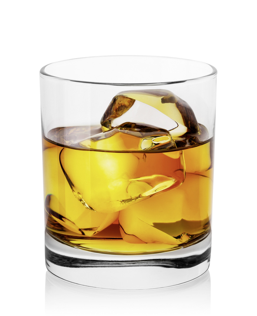 Über eine der ewigen Wahrheiten des Anlagenmechanikers lässt sich gut bei und mit einem Glas Whiskey on the rocks oder Eistee nachdenken. Entscheiden Sie, was sich in diesem Glas befindet