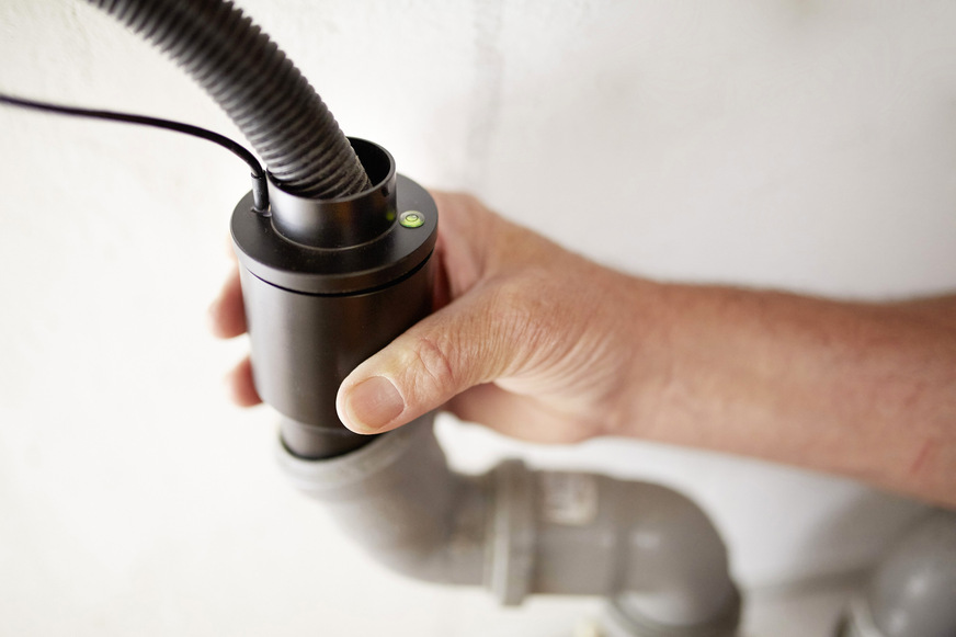 Das anfallende Kondensat wird in dem Messgerät von Wöhler erst durch ein Zählwerk geleitet und verschwindet danach im Abwasser