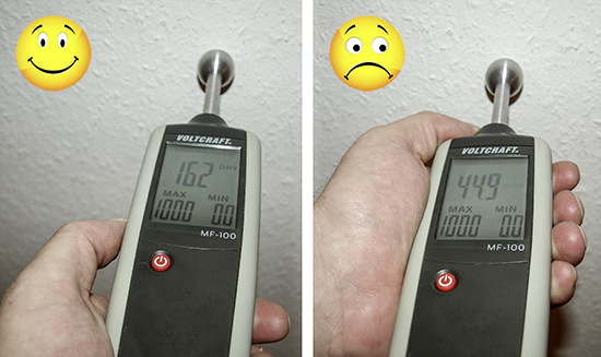 Wenn man das Messgerät falsch  in den Händen hält, wird ebenfalls  das Ergebnis verfälscht. Hier spielt  die Erhöhung der Kapazität durch  die sich annähernde Hand die  entscheidende Rolle