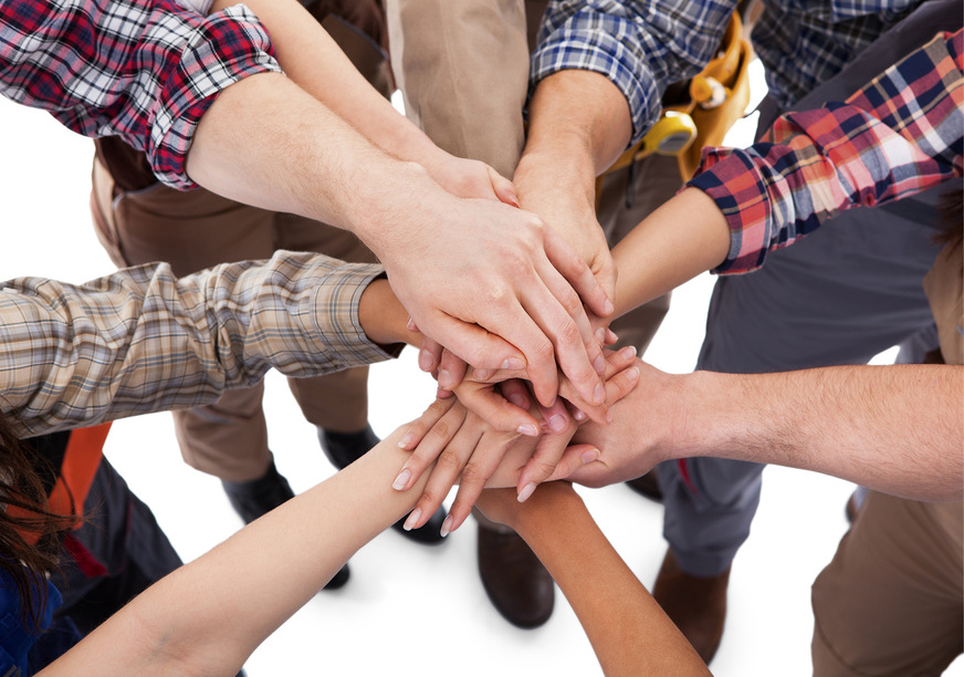 Ein Wir-Gefühl im Team entsteht nur schwer bei einem autoritären Führungsstil, ist aber für den Erfolg eines Handwerksbetriebes mit Privatkunden sehr wichtig.