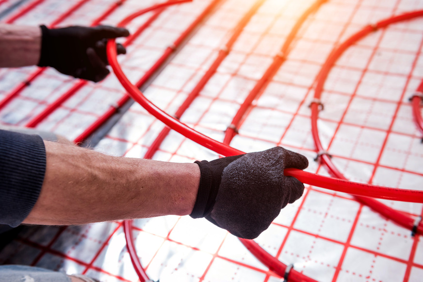 Rund um die Flächenheizung/-kühlung bietet der BDH&nbsp;kostenfreie Webinare&nbsp;an.