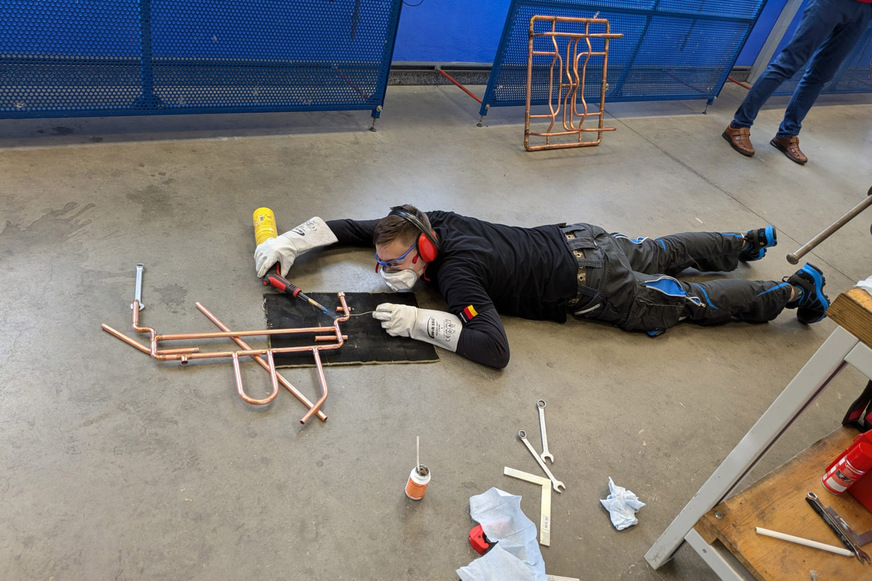 Julius Dohr trainiert für die Worldskills 2024.