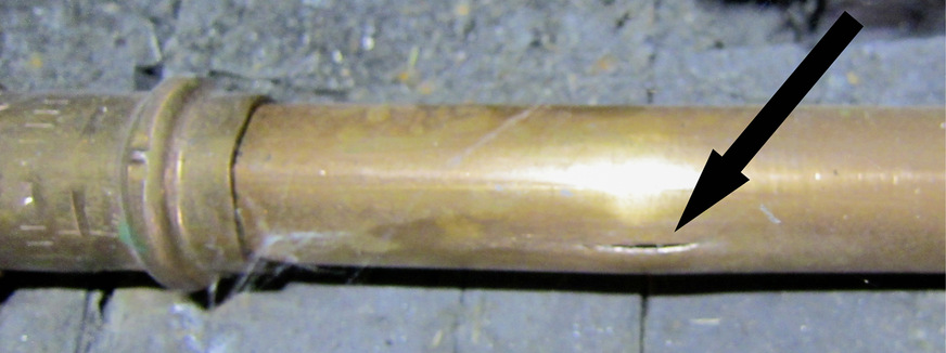 Ein Rohr-Platzer wie im Bilderbuch, parallel zur Längsachse