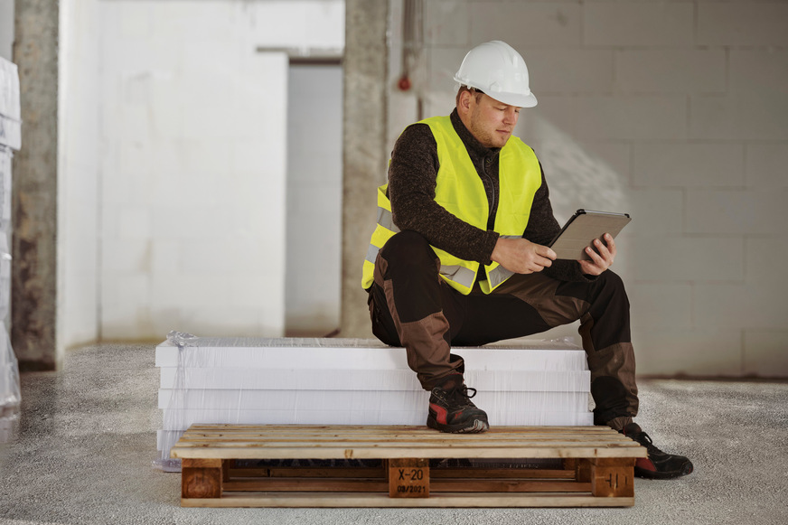 Ob kurze Text- oder praktische Sprachnachricht, Videoanruf oder das Teilen von Bildern, Videos und Dokumenten – der Fischer-WhatsApp-Kanal eröffnet Handwerkern eine neue Kommunikationslösung.