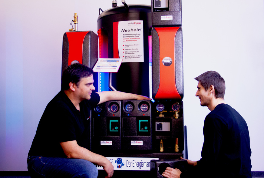 Durch die breite Aufstellung mit drei unterschiedlichen Formen an Seminaren garantiert der Spezialist für Wärme- und Speichertechnologie, dass alle Interessierten genügend Möglichkeiten haben, an einem oder mehreren Kursen genau nach ihrem Geschmack teilzunehmen.