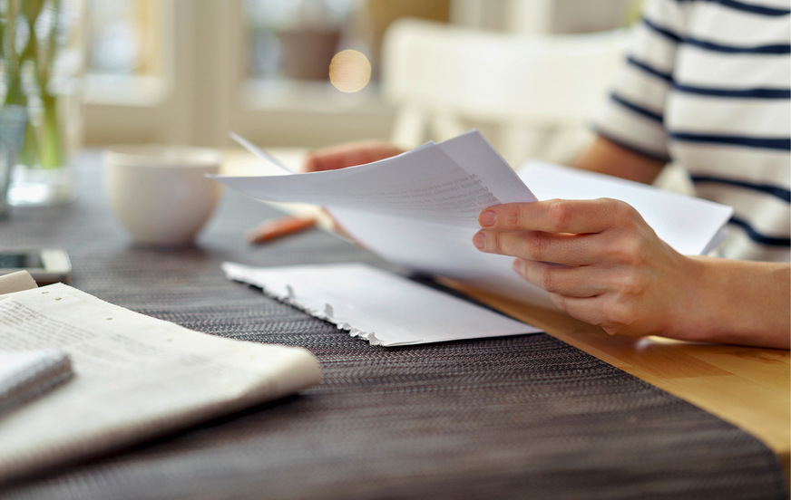 Sowohl Arbeitnehmende als auch der Betrieb dürfen noch vor dem ersten Arbeitstag kündigen, müssen aber die Frist wahren.
