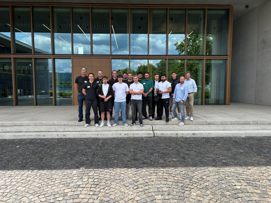Die Schüler und Lehrer der Berufsbildende Schulen Osterholz-Scharmbeck.