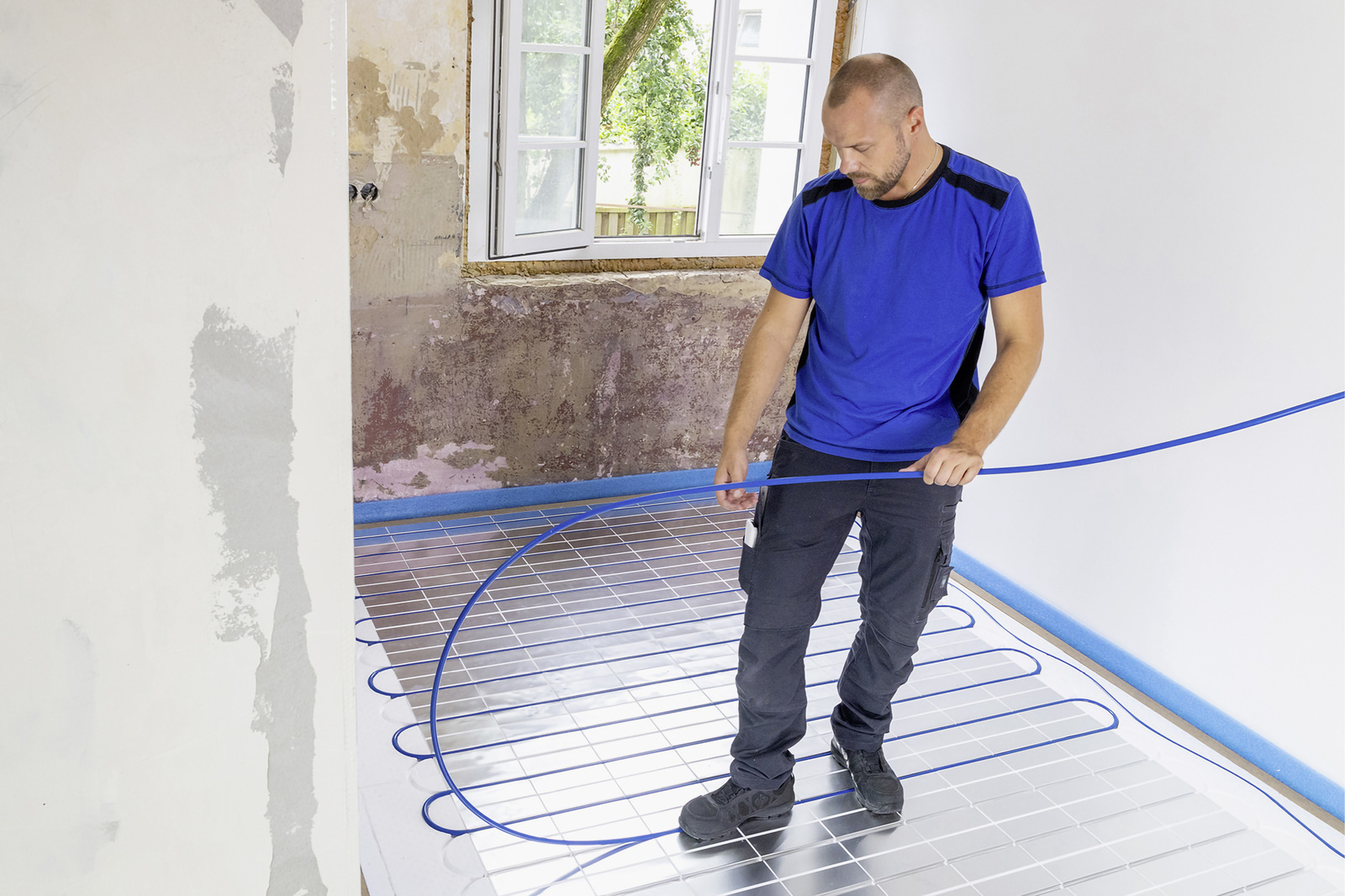 Moderne Fußbodenheizung 10 mm Überdeckung