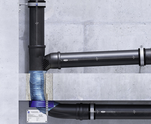  Erhöhter Brandschutz, denn ohne Umgehungsleitung ist nur ein Rohrschott notwendig. Hier im Bild: Die aufgesetzte Installation des Rohrschott90 Plus EN in U-Form ermöglicht einen minimalen Deckenabstand ohne erhöhten Installationsaufwand. Diese Option kann auch nachträglich eingebaut werden.