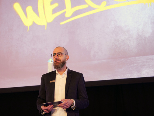 In einem kompakten und praxisnahen Vortrag erfahren die Besucher mehr über die Geberit-Neuheiten.