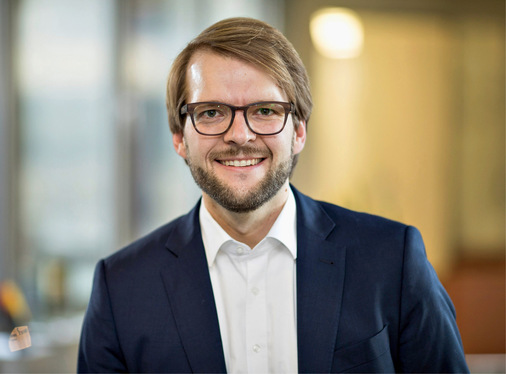 „Kaum ein Endkunde wird sich bewusst eine Monoblock- oder Split-Wärmepumpe wünschen. Vielmehr wird er sich in erster Linie auf seinen Fachhandwerker verlassen“, so Dr. Alexander Linder, ­Leiter Produktmanagement bei Vaillant Deutschland. „Grundsätzlich haben beide Technologien ihre Berechtigung.