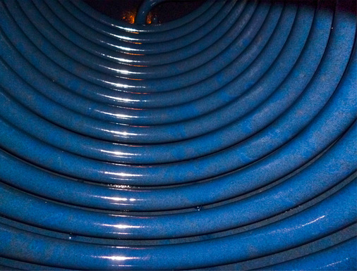 Intakte Oberfläche im Speicher: Ein wirksames Fremdstromsystem soll den Korrosionsschutz dauerhaft sicherstellen und den Wartungsaufwand gegenüber klassischen Opferanoden deutlich reduzieren. ﻿