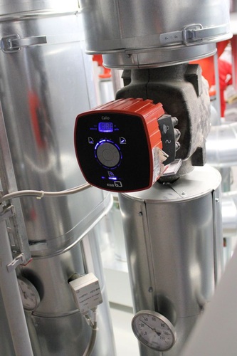 Hocheffizienz-Heizungsumwälz¬pumpen arbeiten drehzahlgeregelt und passen so 
die Förderleistung automatisch dem jeweiligen Bedarf an.