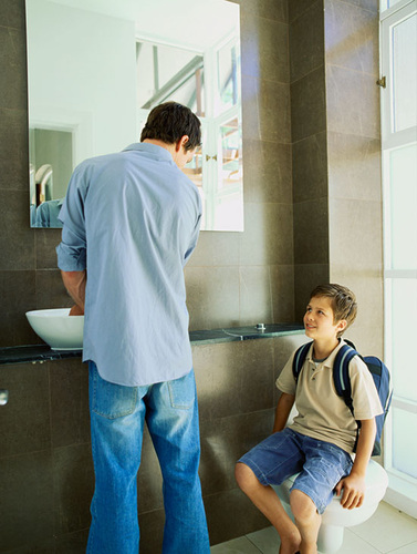 Die mögliche Trinkwassereinsparung bei der WC-Spülung ist unabhängig von 
der Nutzung durch einen Erwachsenen oder ein Kind
(Bild: thinkstock)