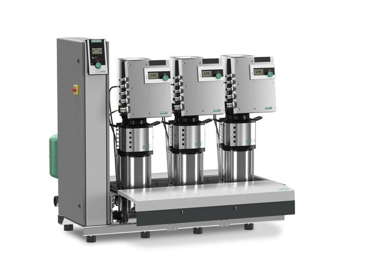 Alle Wilo-Druckerhöhungsanlagen für Deutschland, Österreich und die Schweiz – hier im Bild die Wilo-SiBoost Smart Helix EXCEL – werden ab Werk standardmäßig thermisch desinfiziert. 