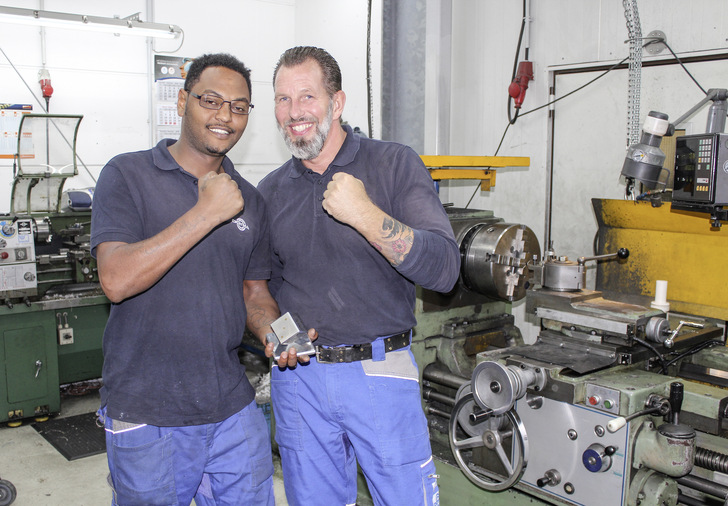 Natnael Teklay (links) und Torsten Bergmann sind schnell Freunde geworden 