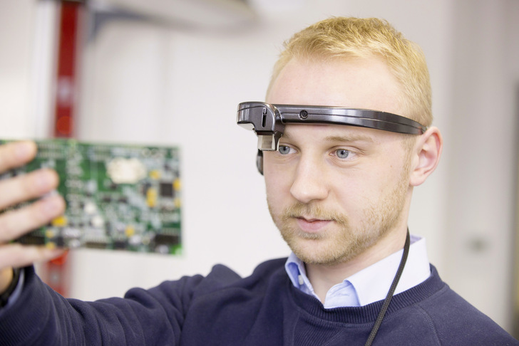 Augmented Reality und Bilderkennung zur Service- und Montageunterstützung auf dem Shopfloor