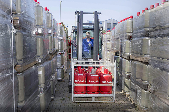 Jeder sollte sich und seine Umwelt ernst und wichtig nehmen und keinesfalls gefährden. Der sichere Umgang mit Flüssiggas ist daher 
nicht nur auf den Transport beim Hersteller beschränkt - © Bild: Progas
