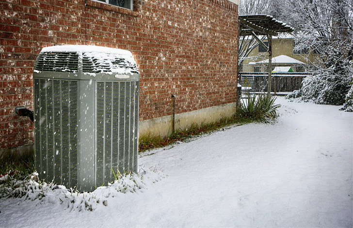 Wie kann man vor Einbau einer Wärmepumpe herausfinden, ob diese tatsächlich in einem Bestandsgebäude wirtschaftlich funktioniert? - © Bild: GalinaSt - stock.adobe.com
