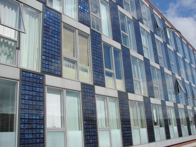 Wärmepumpe, Solarfassade und Wasserstoffspeicher: Innovative Technologien, die den Weg in eine möglichst energieautarke Zukunft bereiten