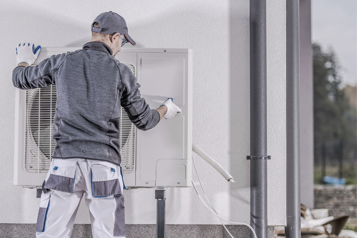 Gewerkübergreifende Ziele wie den effektiven Anschluss von Wärmepumpen betreffen gleichzeitig 
 
 SHK- und Elektrohandwerk 