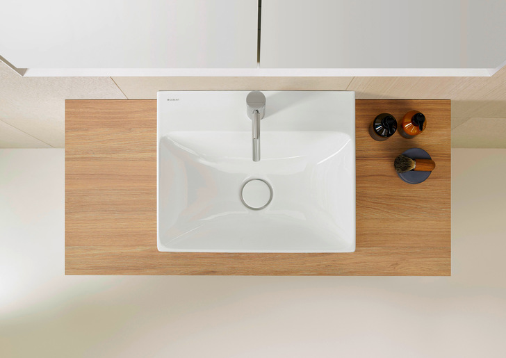 Eine elegante Lösung mit vertikalem Ablauf und platzsparendem Siphon