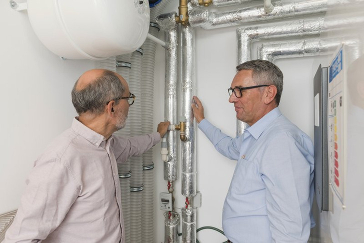 Nach einer Heizungsoptimierung heizt man effizienter und spart Geld