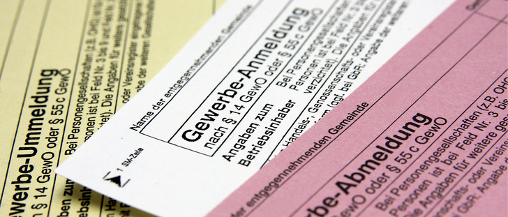 Die Anmeldung eines eigenen Gewerbes schützt den Gewerbetreibenden nicht zwangsläufig vor der Einordnung als Scheinselbständigen