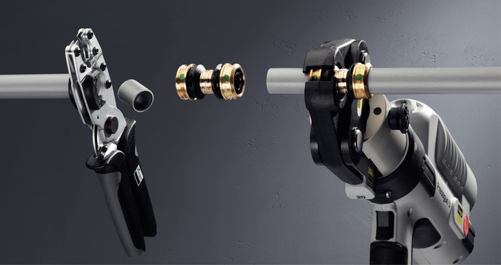 Bei der Installation und Inbetriebnahme hat es der Fachhandwerker im wahrsten Sinne des Wortes selbst in der Hand, wie hygienisch die Trinkwasser-Installation nach der bedarfsgerechten Auslegung tatsächlich wird. 