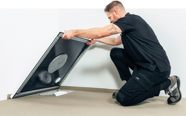 Die neue Montage-Offensive von Kaldewei hält, was sie ­verspricht: einfach flach gelegt. So lässt sich effektiv Zeit sparen.