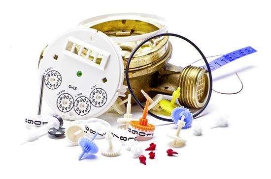 Ein Zähler, zerlegt in seine Bestandteile