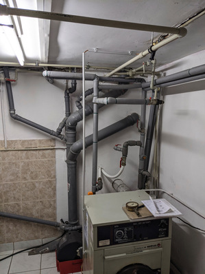 Weit weg von „Planung“ – Eher eine Zufalls-Installation!