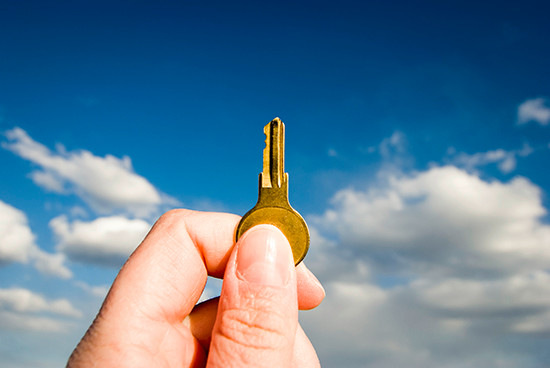 Der Schlüssel zu mehr Freude an der Arbeit liegt oft in der eigenen Wirkung. Lesen Sie, wie sympathisch Sie wirklich rüberkommen