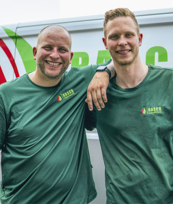  Die beiden Firmengründer und Brüder René und Andre Schmitt erzählen vom Einstieg in die Selbständigkeit mit digitaler Unterstützung gleich von Anfang an.