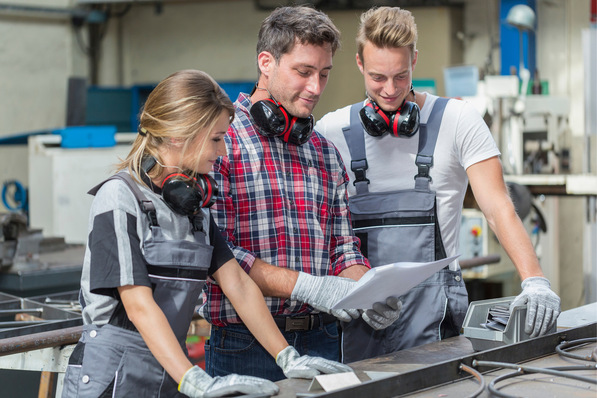  Azubigehälter im Handwerk stehen sowohl ganz oben als auch ganz unten im Ranking.