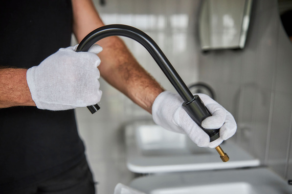  Beim Austausch wurden die gebrauchten Armaturen nicht wie üblich verschrottet, sondern zur umfassenden Wiederaufbereitung ins Werk nach Iserlohn geschickt.