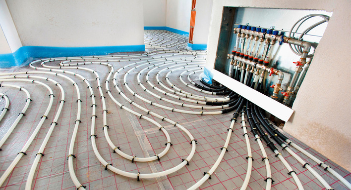 Auch im SHK-Handwerk sind die Azubigehälter gestiegen, erreichen jedoch nicht den Durchschnitt aller Azubivergütungen.