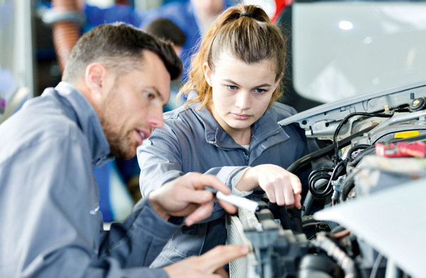 Bei einem Schnuppertag steht die Arbeit nicht im Vordergrund, bei einem Probetag sehr wohl.