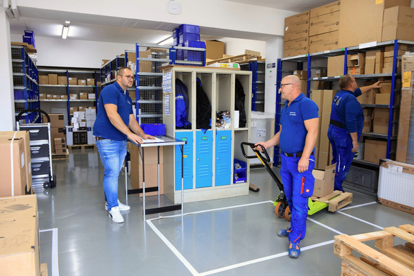 Viele Buderus Produkte sind direkt im Abhollager der neuen Niederlassung Halle vorrätig.