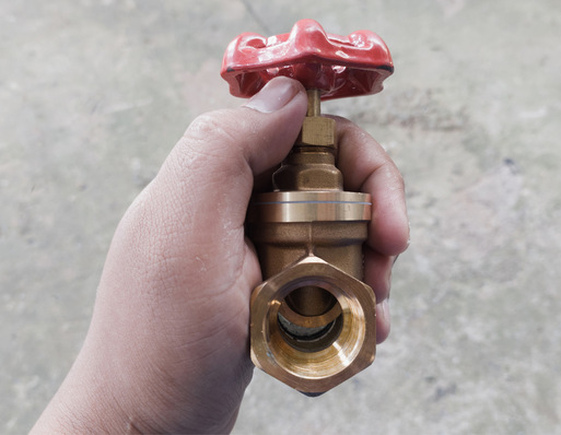  Warum der abgebildete Absperrschieber nicht zur Regelung eines Volumenstroms taugt, klären wir in diesem Bericht.