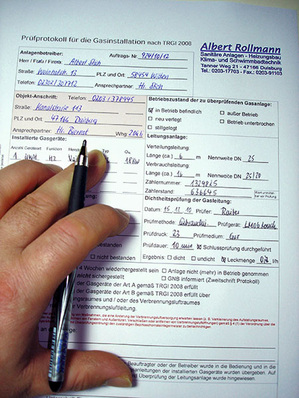 Vollständig ausgefüllte und unterschriebene Prüfprotokolle können im 
Schadensfall unglaublich hilfreich sein
